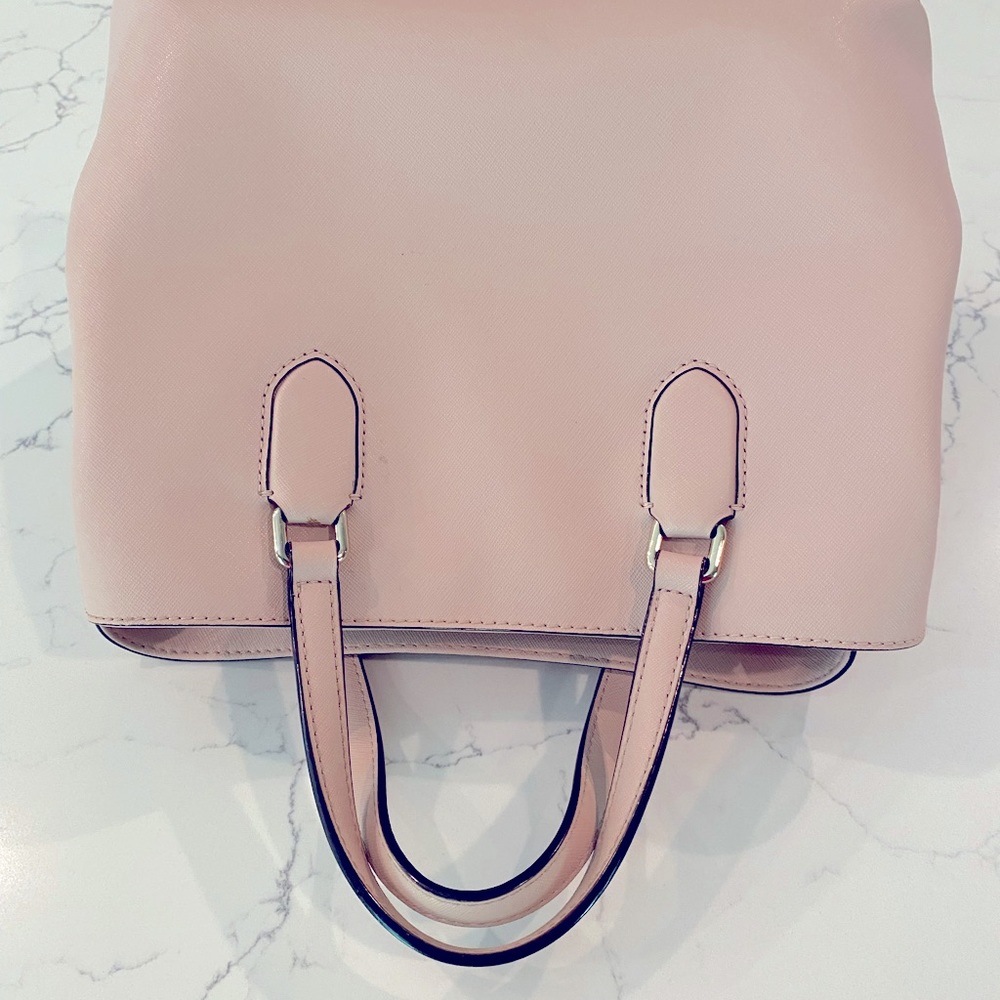 Kate Spade - Picture 2 of 5